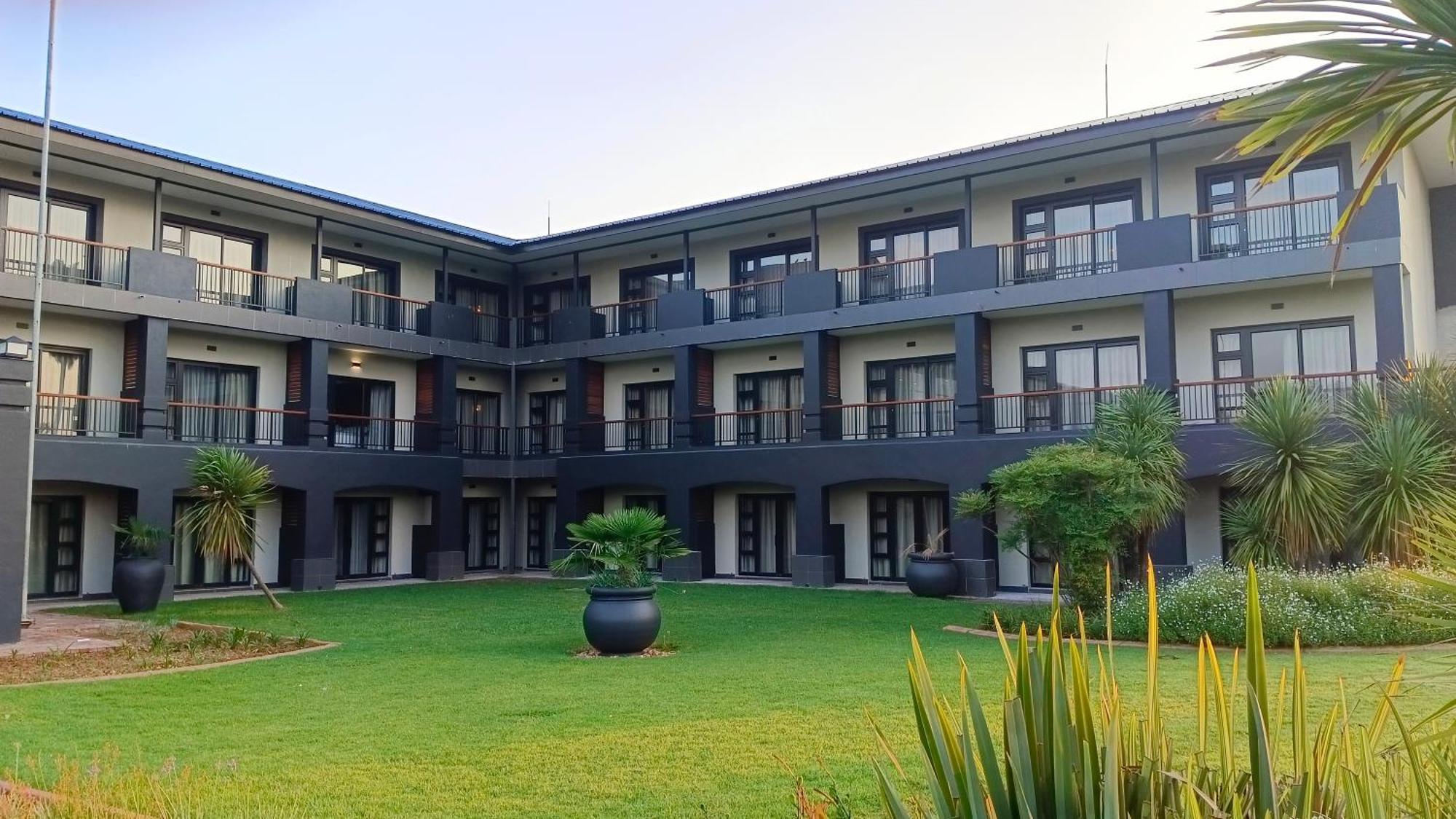 เอมเมอรัล รีสอร์ต แอนด์ คาสิโน Hotel Vanderbijlpark ภายนอก รูปภาพ